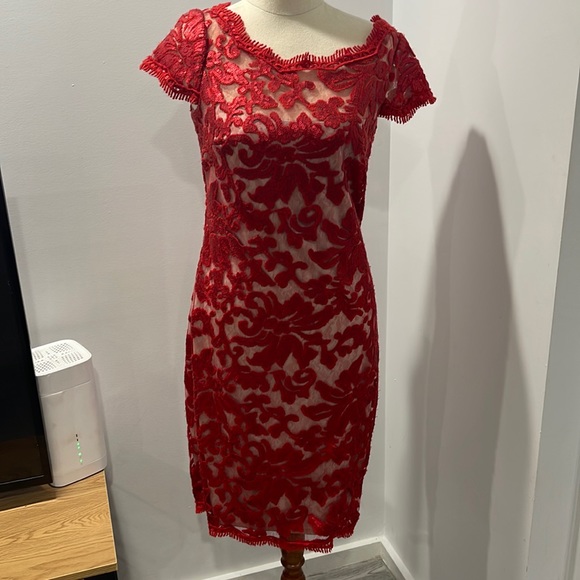 Calvin Klein Dresses & Skirts - Calvin Klein evening collection from America size us 6 / 10 Australian